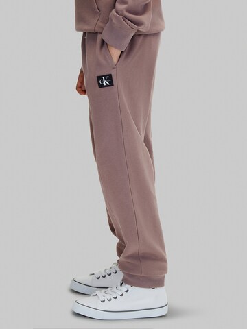 Effilé Pantalon Calvin Klein Jeans en marron