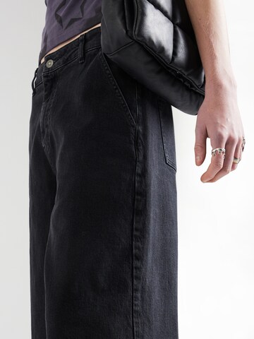 SHYX Loosefit Jeans 'Theres' in Zwart