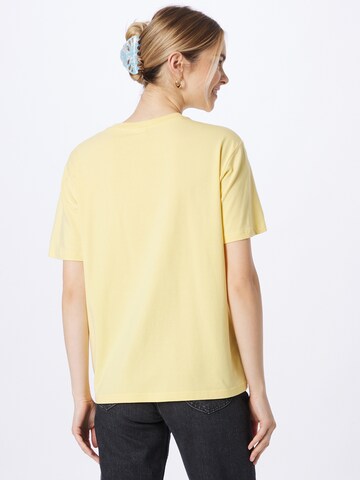 NÜMPH T-Shirt 'KAZUMI' in Gelb