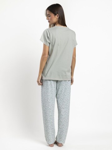 PEANUTS - Pijama 'PEANUTS Pijama Manga Corta Love Green para Mujer' en verde