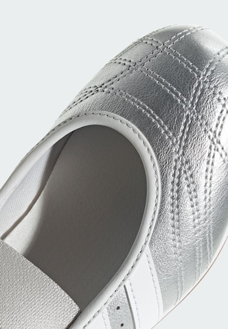 ADIDAS ORIGINALS - Zapatillas deportivas 'Taekwondo' en gris