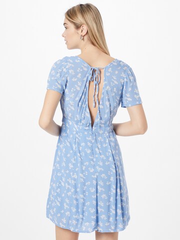 Robe d’été 'Valeria' ABOUT YOU en bleu