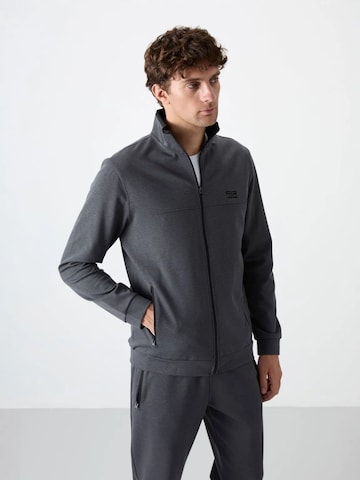 Tommy Life Sweat suit in Grey