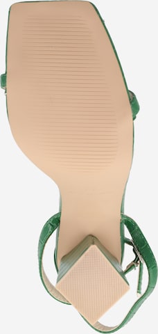 Raid Strap sandal in Green