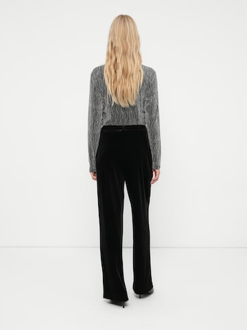 PIECES Zvonové kalhoty Kalhoty 'PCBOSELLA' – černá