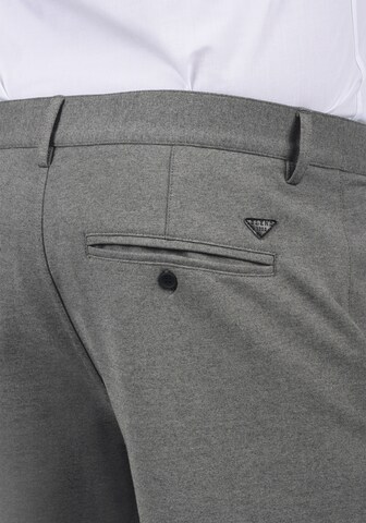 Regular Pantalon chino 'Pancho' BLEND en gris