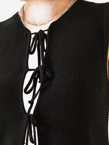 Bianco Lucci - Colete de malha em preto