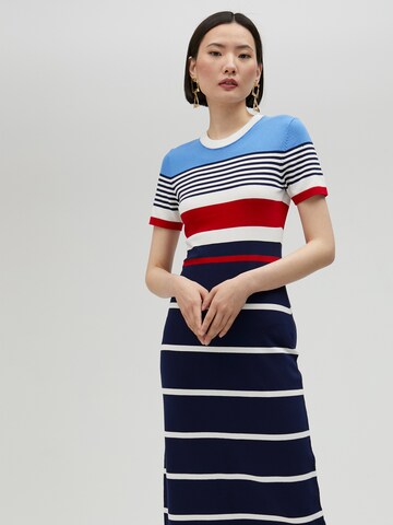 Lola Casademunt Kleid in Blau