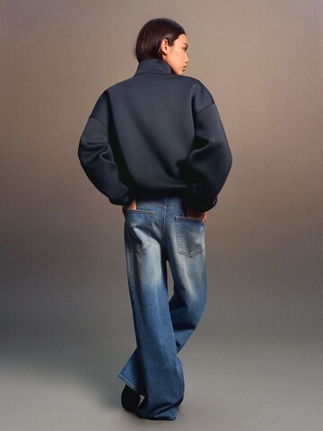 Bershka Jacke in Blau