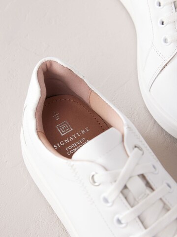Sneaker bassa di Next in bianco