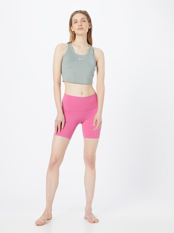 NIKE Skinny Sportshorts in Pink