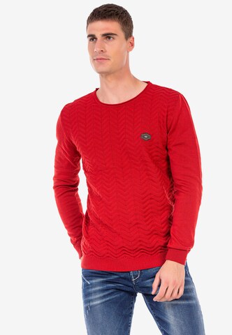 Pull-over CIPO & BAXX en rouge : devant