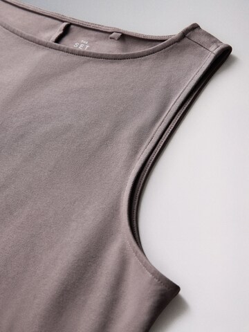 The Set Kleid in Beige