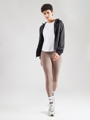NIKE - Camiseta funcional 'TEMPO' en blanco