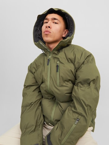 Giacca invernale 'SWEEP' di JACK & JONES in verde