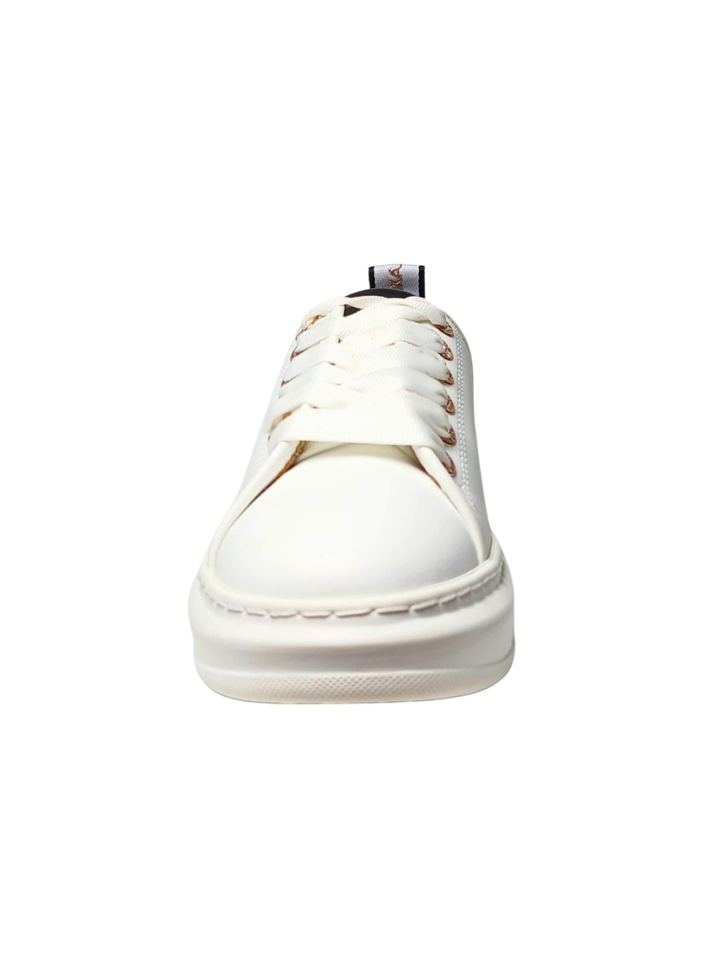 Sneaker bassa di Alexander Smith in bianco