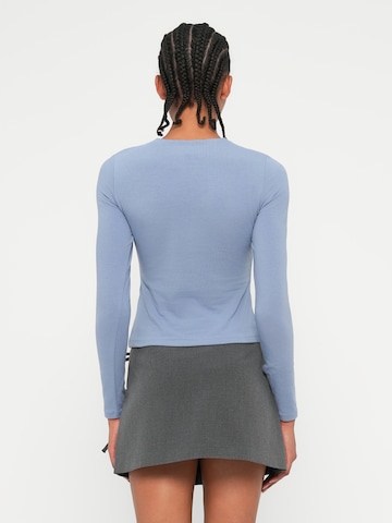 Tricou de la Abercrombie & Fitch pe albastru