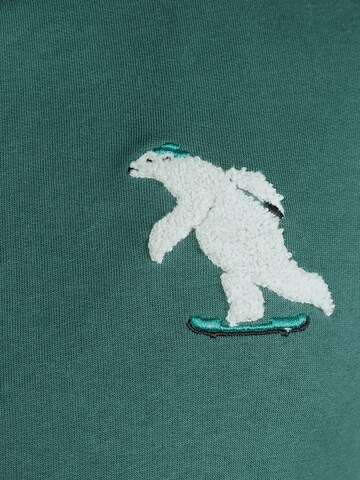 GREENBOMB Sweatshirt 'Animal Ice Bear' in Groen