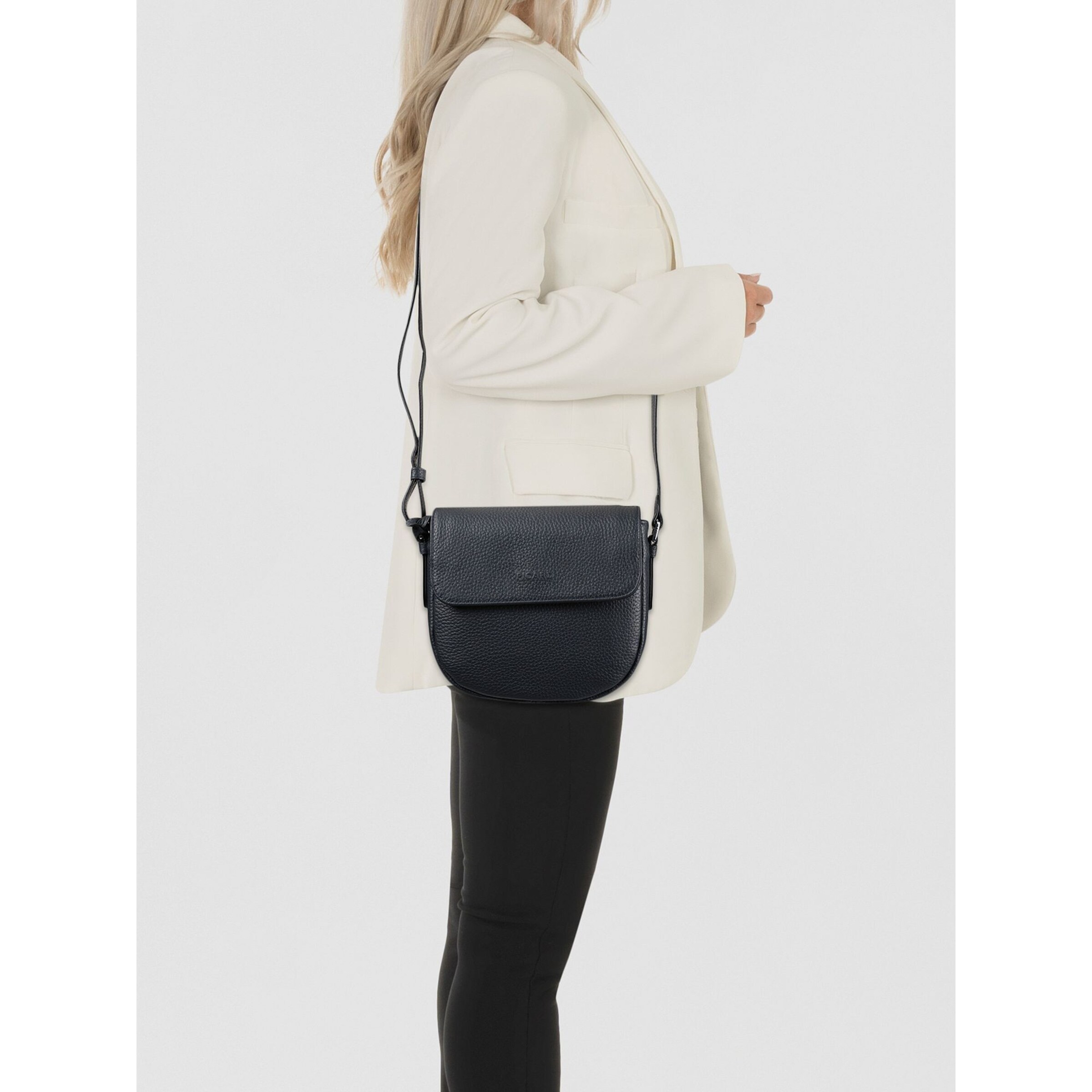 Picard Crossbody bag 'Pure' in Blue: front