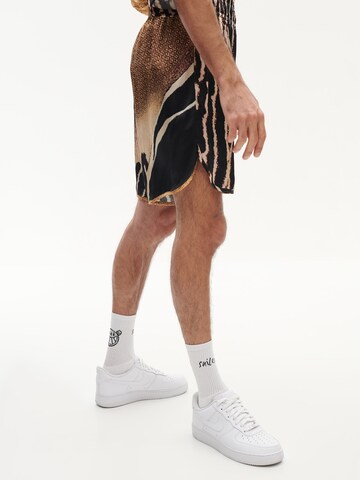 Smiles Regular Shorts 'BRUNO' in Braun