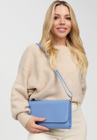 HARPA Clutch in Blue: front