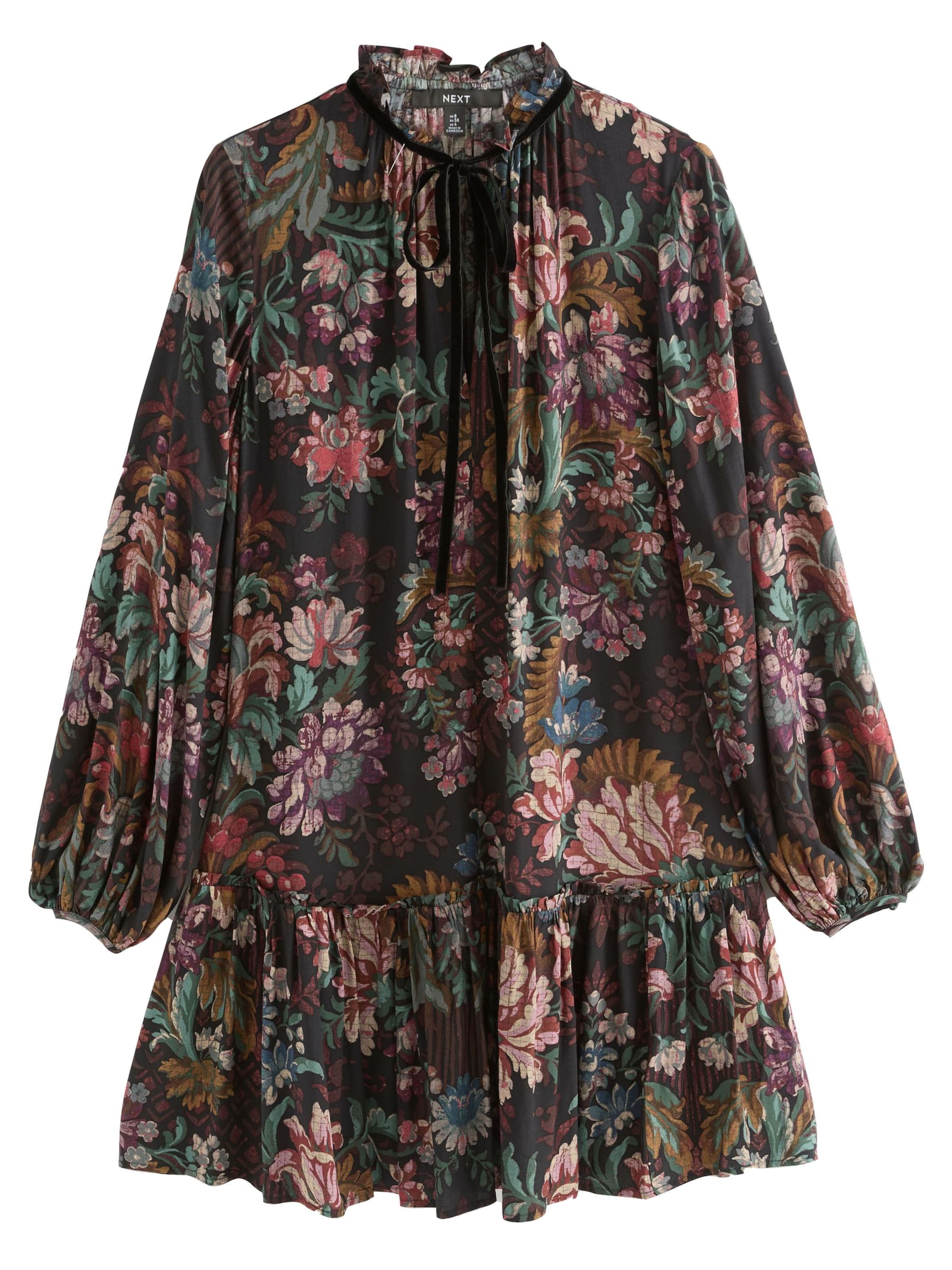 melns Next Kleita: no priekšpuses