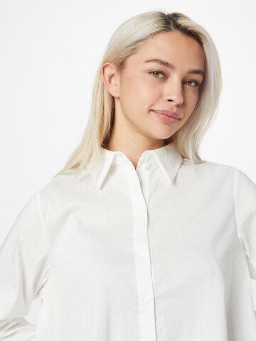 ABOUT YOU - Blusa 'Eleonore' en blanco