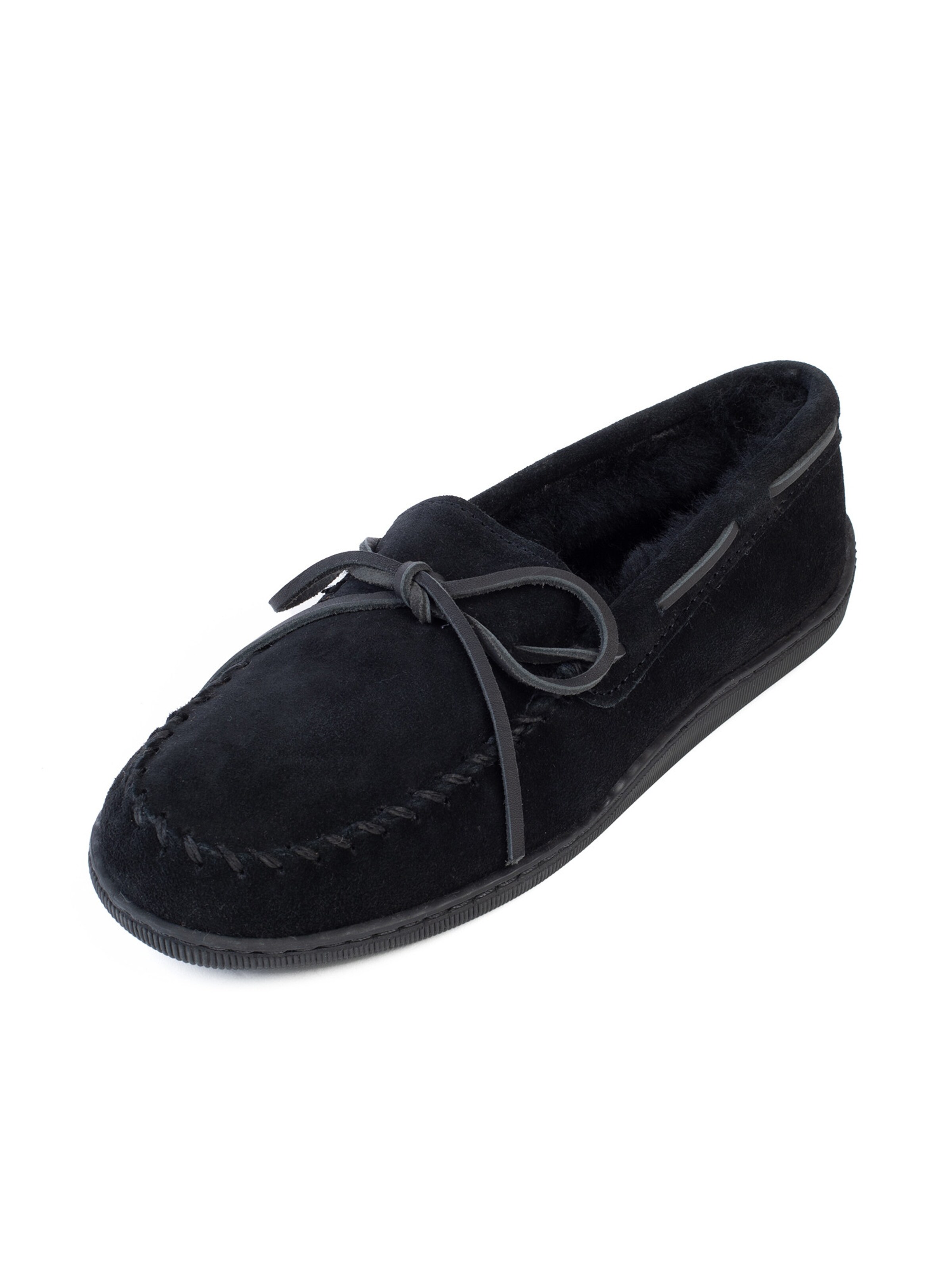 Minnetonka - Mocassins 'Pileline' em preto: frente