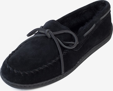 Mocassin 'Pileline' Minnetonka en noir : devant