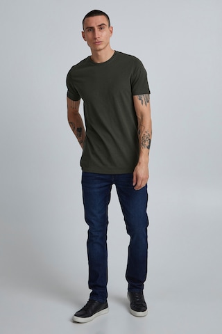 !Solid Regular Fit T-Shirt 'Rock Organic' in Grün