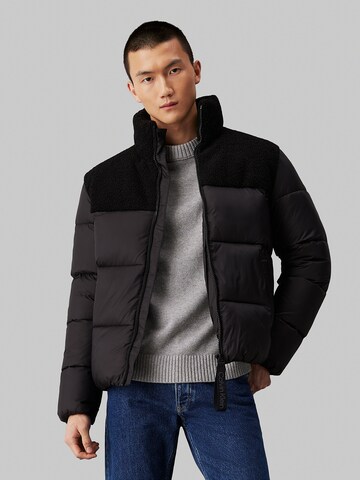 Calvin Klein Jeans Winterjacke 'Sherpa' in Schwarz: predná strana