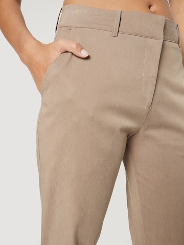 évasé Pantalon 'CORA' A LOT LESS en marron