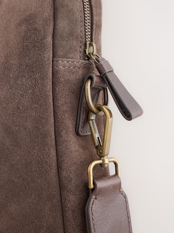 Geantă diplomat de la Next pe maro