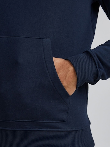 Sweat-shirt 'CFSinius' Casual Friday en bleu