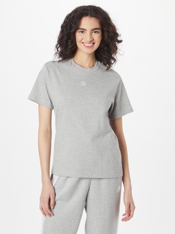 ADIDAS ORIGINALS T-shirt 'Adicolor Essentials' i grå: framsida