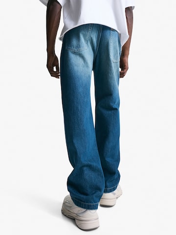 Largi Jeans de la Bershka pe albastru