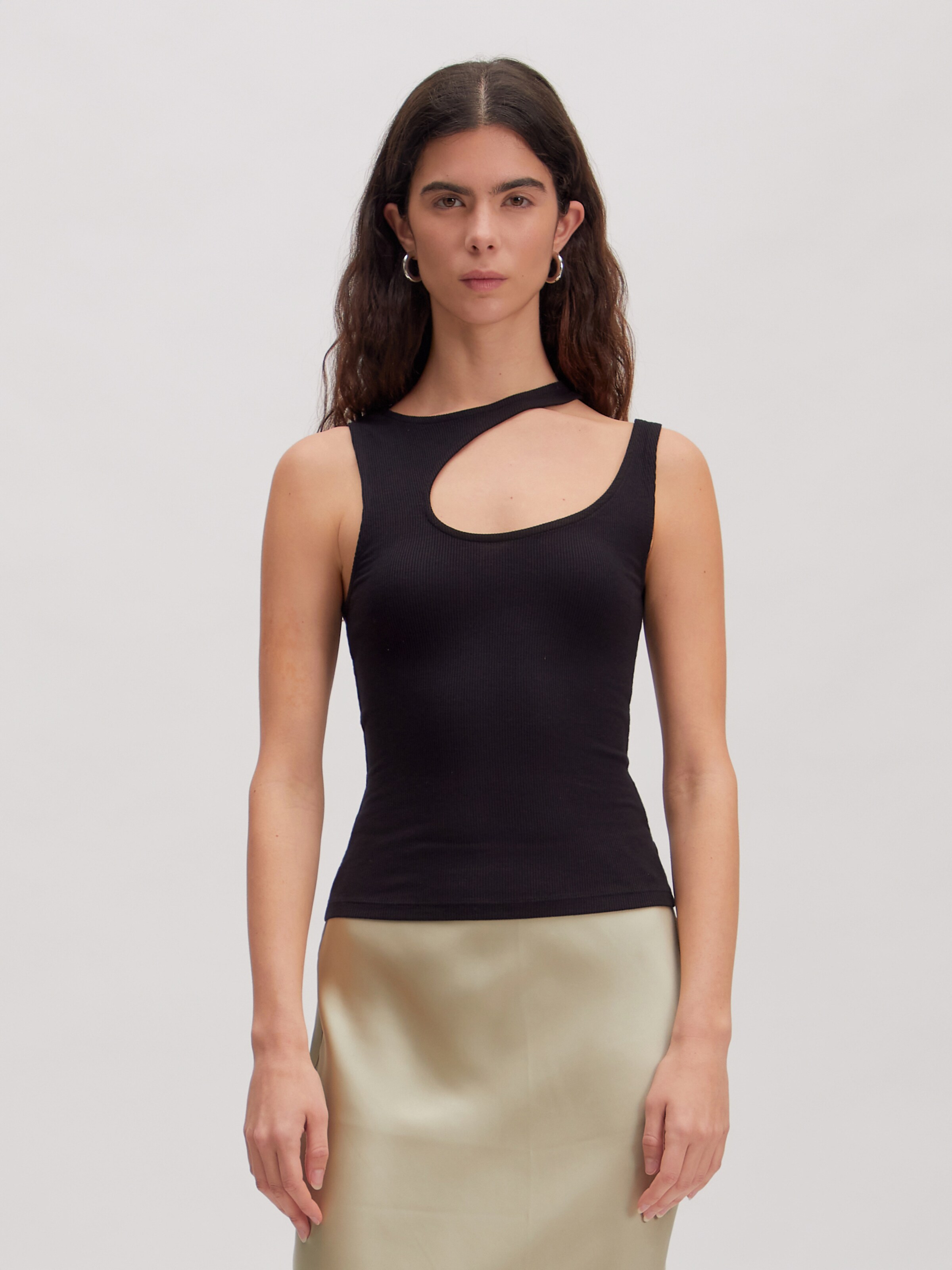 Top 'Lilian'