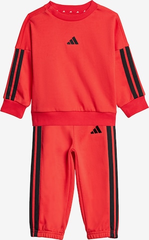 Completo per l'allenamento 'Essentials' di ADIDAS SPORTSWEAR in rosso: frontale