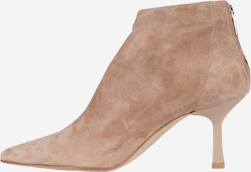 GISEL MOIRE - Botas pelo tornozelo em castanho: frente