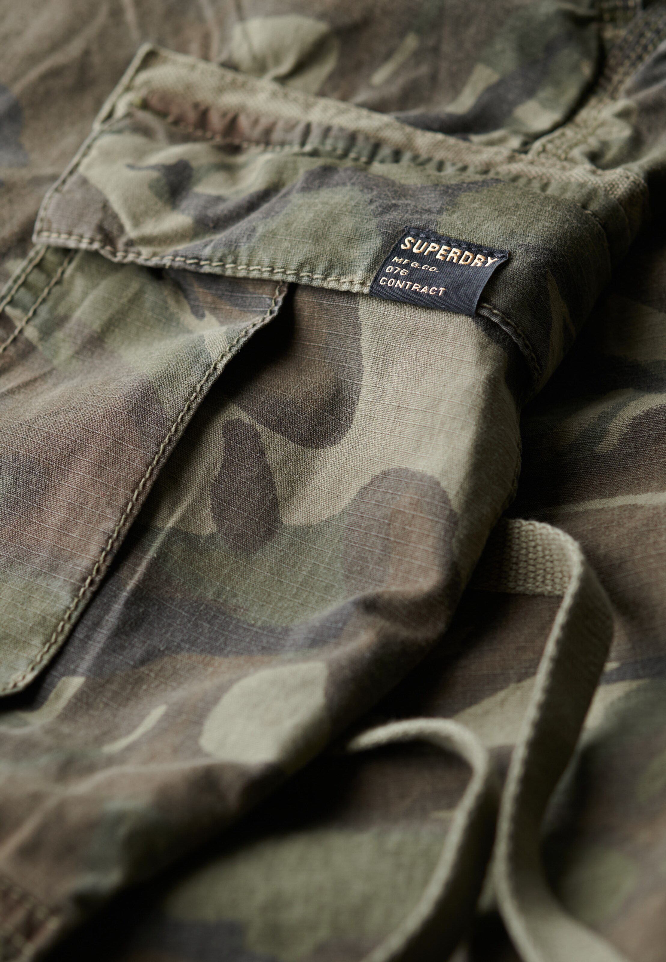 Superdry Loose fit Cargo Pants 'Para' in Green