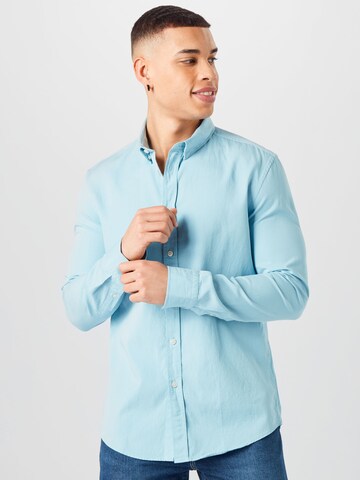 Coupe regular Chemise 'LOKEN' DRYKORN en bleu : devant