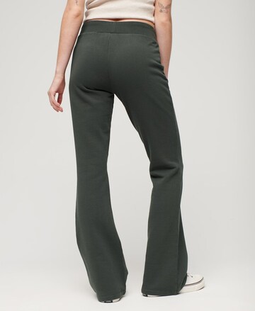 Superdry Flared Broek 'Essential' in Groen