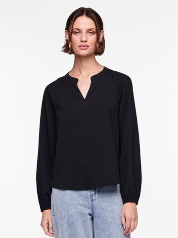 PIECES - Blusa 'DREW' em preto: frente