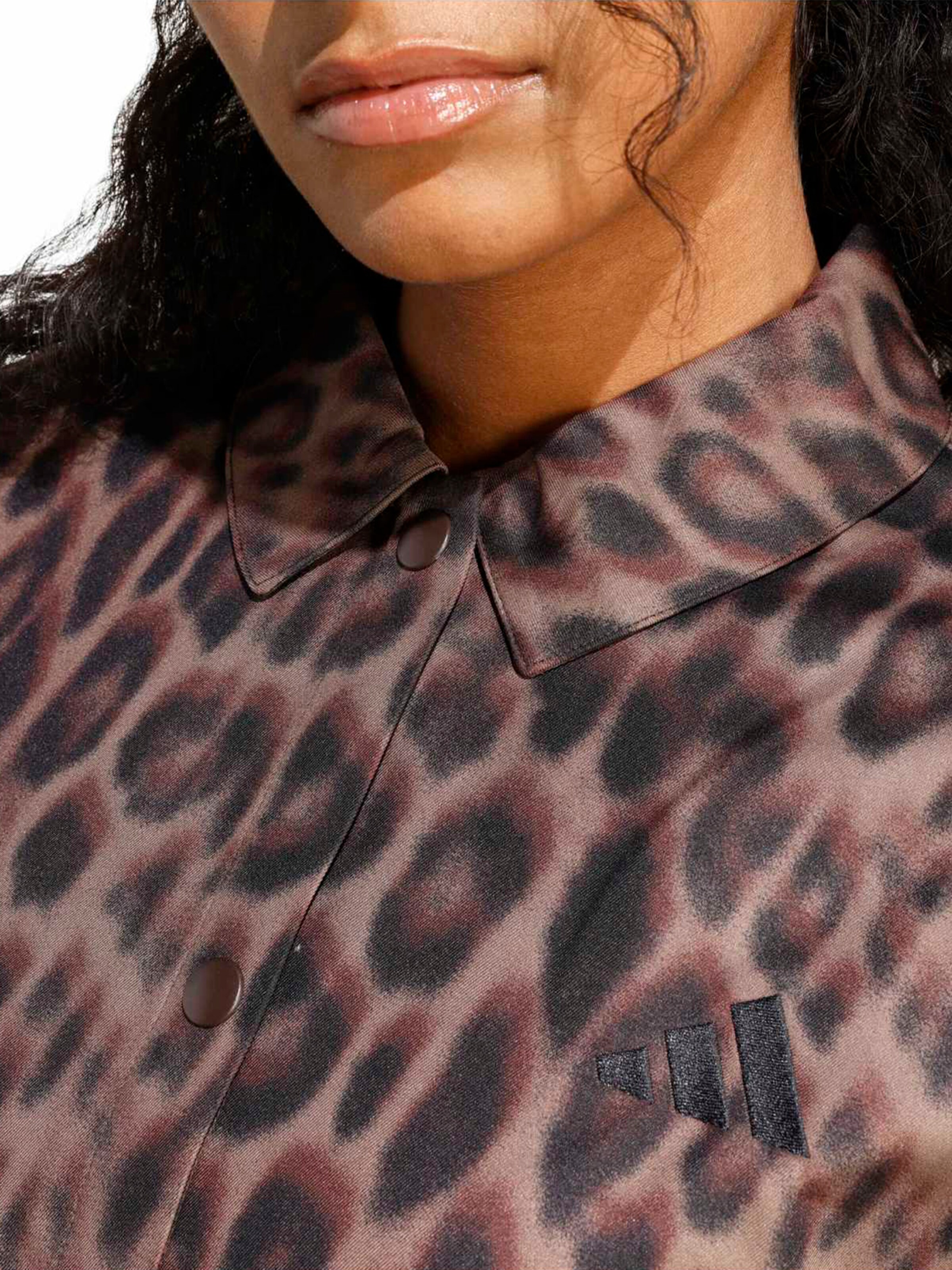 ruda ADIDAS SPORTSWEAR Sportinė striukė 'Seasonal Essentials'