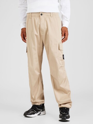 regular Pantaloni cargo 'Essential' di Calvin Klein Jeans in beige: frontale