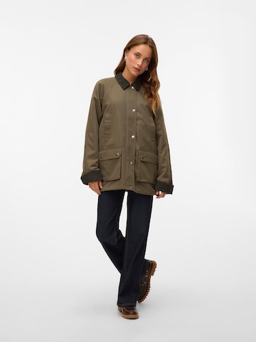 Veste mi-saison 'VMWALES' VERO MODA en vert
