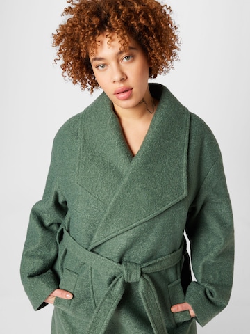 Dorothy Perkins Curve Between-seasons coat in Green