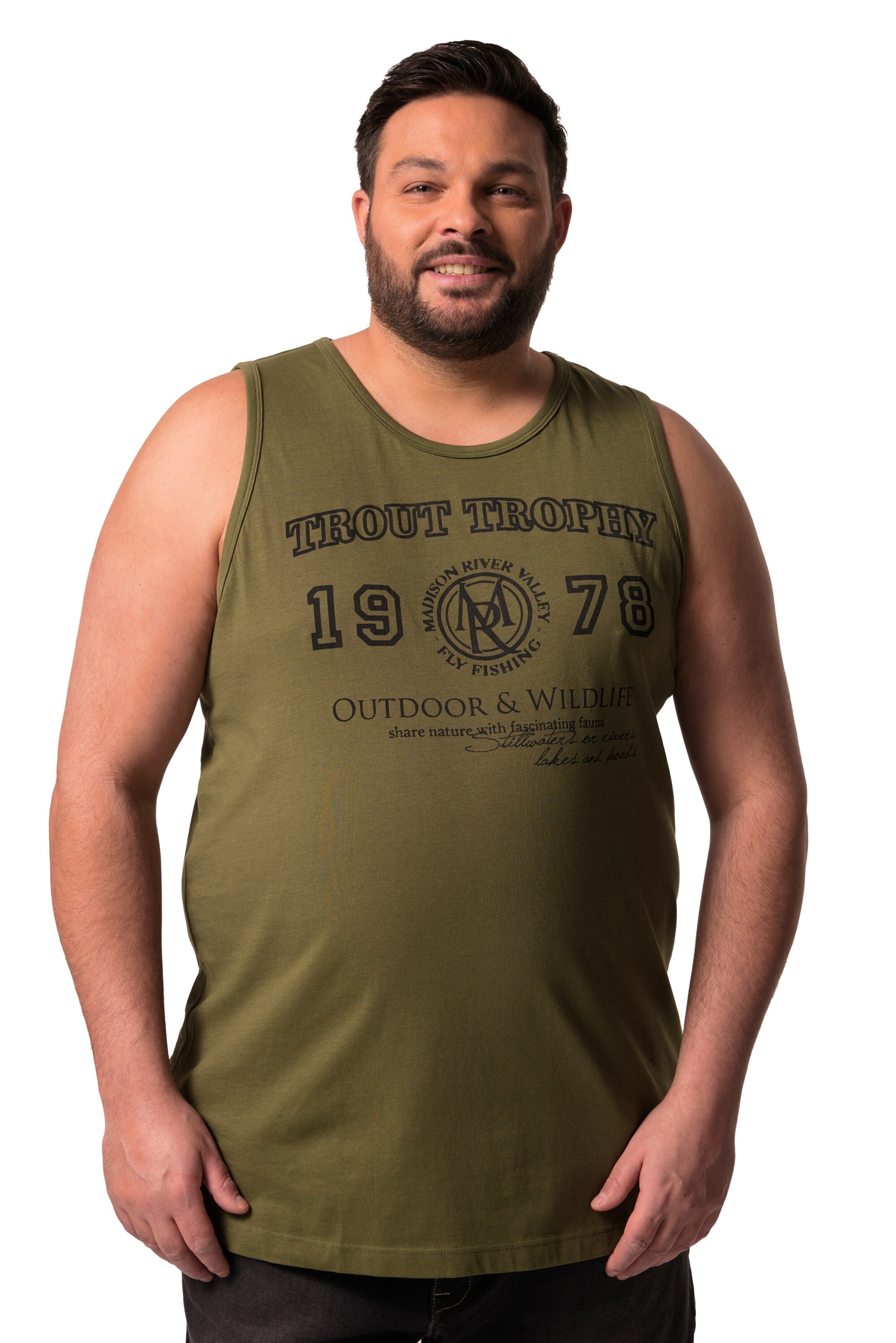 Men Plus Shirt in Green: front