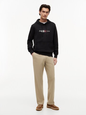 TOMMY HILFIGER Collegepaita värissä musta