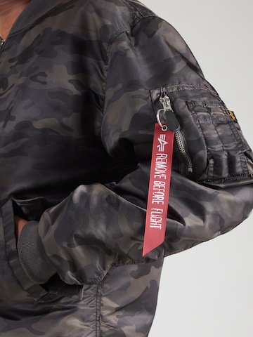 ALPHA INDUSTRIES Prechodná bunda 'MA-1 CS' - Čierna
